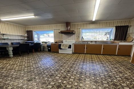 Photo of property in 107 Tipahi Street, Nelson South, Nelson, 7010