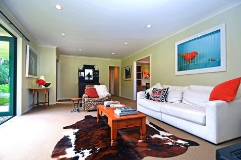 Photo of property in 33 Mokena Kohere Street, Manakau, Levin, 5573