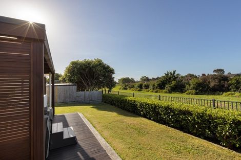 Photo of property in 81 Oriental Parade, Papamoa Beach, Papamoa, 3118