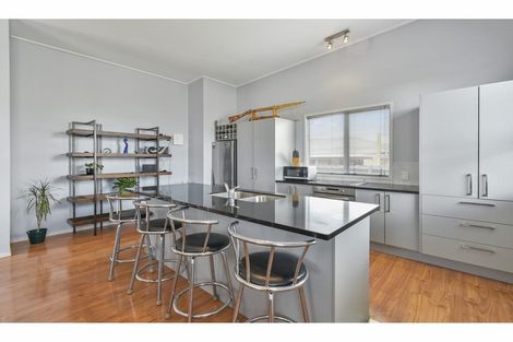 Photo of property in 18 Kaimoana Street, Weymouth, Auckland, 2103