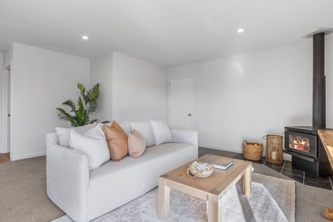 Photo of property in 2 De Courcy Place, Avondale, Christchurch, 8061