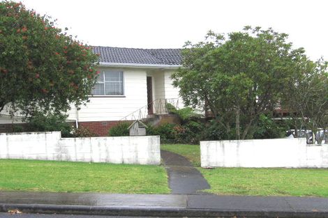 Photo of property in 111 Farquhar Road, Glendene, Auckland, 0602