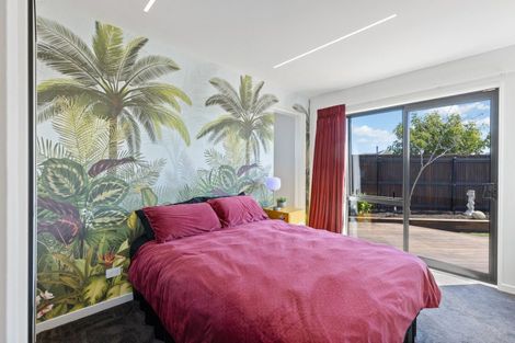 Photo of property in 1 De Surville Way, Pegasus, 7612