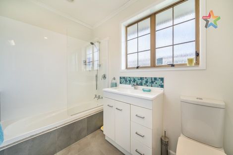 Photo of property in 51b Ludlam Crescent, Woburn, Lower Hutt, 5010