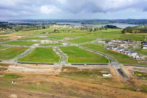 Photo of property in 32 Kaitiaki Drive, Clarks Beach, 2122