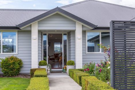 Photo of property in 28 Feist Street, Carterton, 5713