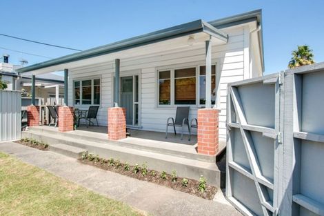 Photo of property in 28 Avenue Road, Greenmeadows, Napier, 4112