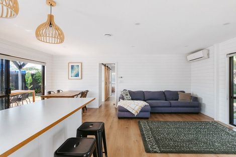 Photo of property in 11 Barbara Grove, Papamoa Beach, Papamoa, 3118