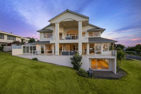 Photo of property in 18 Fishermans Cove, Army Bay, Whangaparaoa, 0930