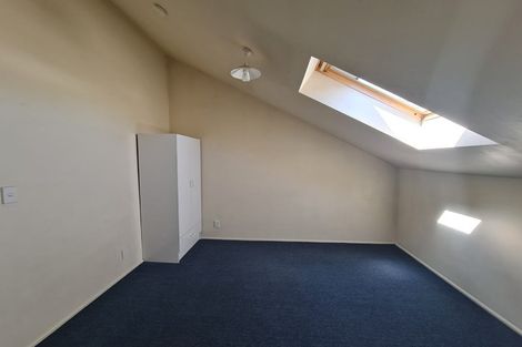 Photo of property in 2/7 Division Street, Riccarton, Christchurch, 8041