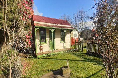 Photo of property in 49 Phillips Street, Tikokino, 4273