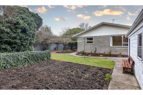 Photo of property in 13 Main North Road, Woodend, 7610