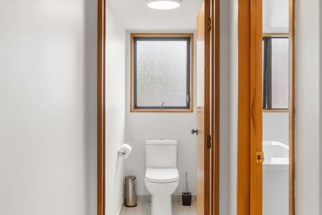 Photo of property in 16 Felstead Place, Avonhead, Christchurch, 8042