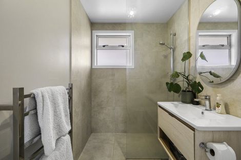 Photo of property in 31 Carlyle Street, Leamington, Cambridge, 3432