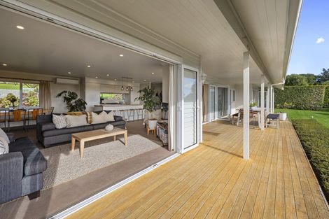 Photo of property in 167 Henwood Road, Paraite, New Plymouth, 4372