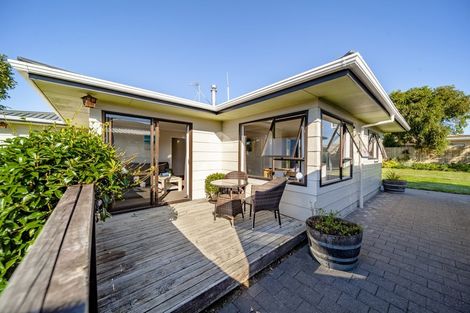 Photo of property in 7 Duckworth Crescent, Greenmeadows, Napier, 4112
