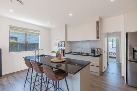 Photo of property in 7 Ropere Street, Kumeu, 0810