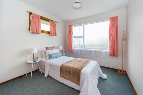 Photo of property in 32 Woodbury Street, Avonhead, Christchurch, 8042