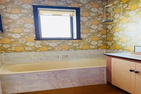 Photo of property in 27 Fernaig Street, Papakura, 2110