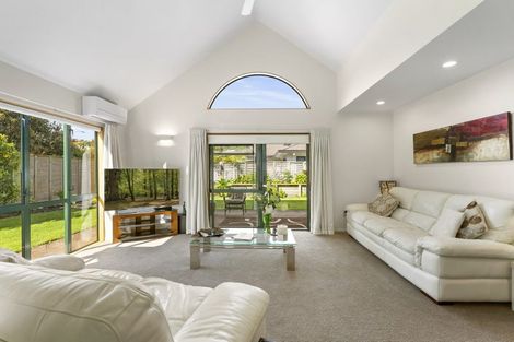 Photo of property in 1 Orchid Rise, Whakatane, 3120