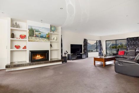 Photo of property in 11 Highview Terrace, Queenstown, 9300