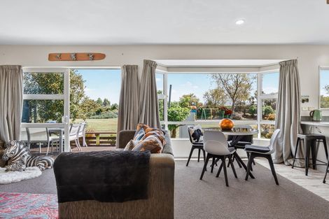 Photo of property in 2/35 Fairview Terrace, Waipahihi, Taupo, 3330