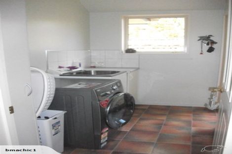 Photo of property in 2 Harrod Place, Rangiora, 7400