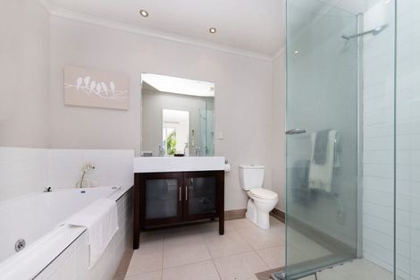 Photo of property in 190 Schnapper Rock Road, Schnapper Rock, Auckland, 0632