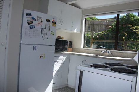 Photo of property in 5a Vella Street, Titahi Bay, Porirua, 5022