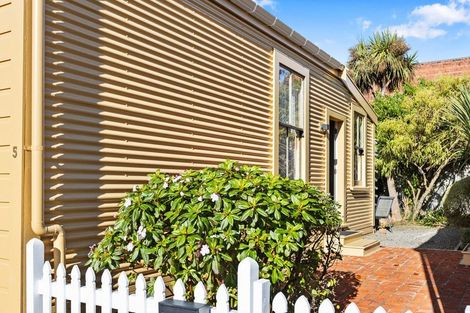 Photo of property in 5 Tonks Grove, Te Aro, Wellington, 6011