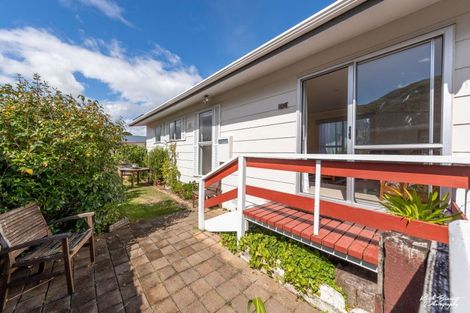 Photo of property in 1/16 Fremont Grove, Totara Park, Upper Hutt, 5018