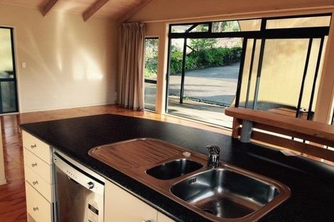 Photo of property in 7a Erica Road, Sunnynook, Auckland, 0620