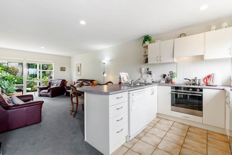 Photo of property in 3/57 Gladstone Road, Northcote, Auckland, 0627