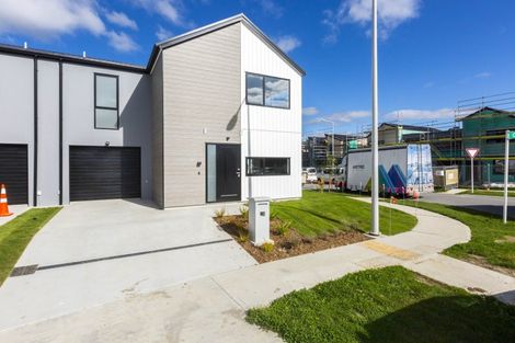 Photo of property in 11 Mawai Hakona Drive, Wallaceville, Upper Hutt, 5018