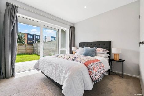 Photo of property in 87 Bordeaux Parade, Te Atatu South, Auckland, 0610