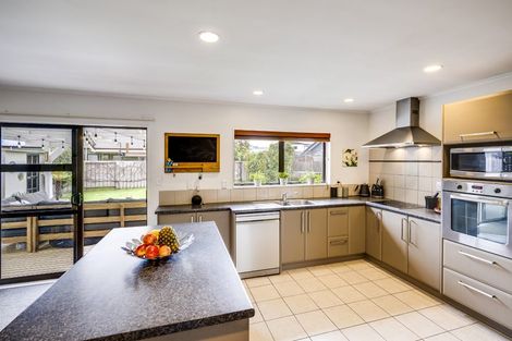 Photo of property in 4 Hetley Crescent, Taradale, Napier, 4112