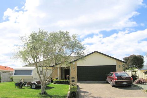Photo of property in 16 Larisa Grove, Papamoa Beach, Papamoa, 3118