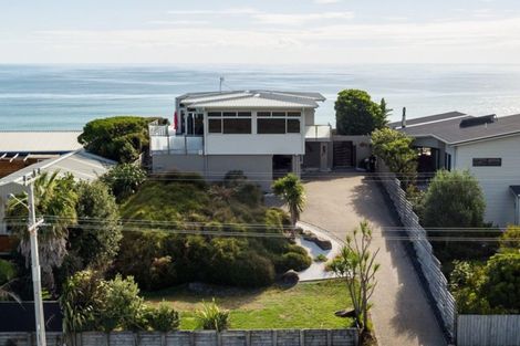 Photo of property in 157 Pukehina Parade, Pukehina, Te Puke, 3189