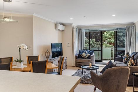 Photo of property in 281 Maunganui Road, Mount Maunganui, 3116