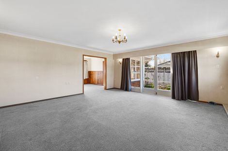 Photo of property in 20 Clare Street, Cambridge, 3434