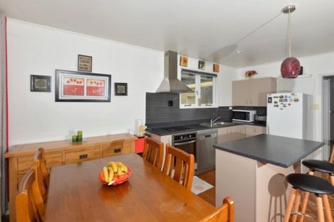Photo of property in 15 Willow Place, Horahora, Whangarei, 0110