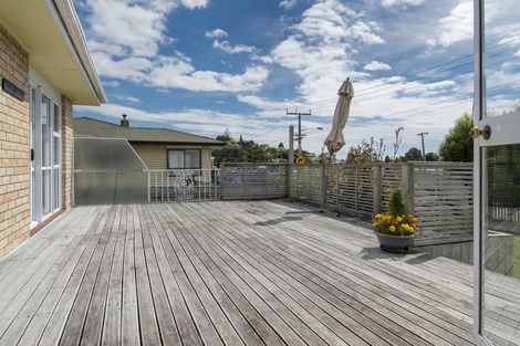 Photo of property in 1 Upland Street, Brookfield, Tauranga, 3110