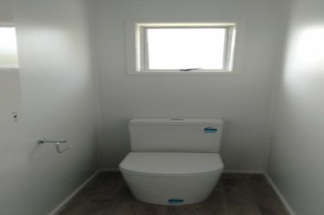 Photo of property in 2/10 Gloaming Place, Conifer Grove, Takanini, 2112