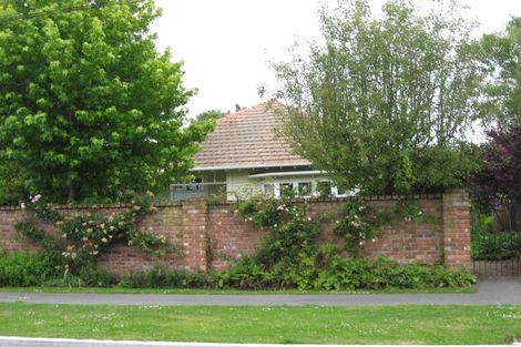 Photo of property in 203 Geraldine Street, Edgeware, Christchurch, 8013