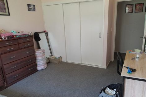 Photo of property in 296 Forest Hill Road, Waiatarua, Auckland, 0612