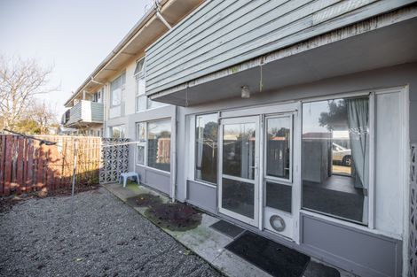 Photo of property in 2/267 Pages Road, Wainoni, Christchurch, 8061