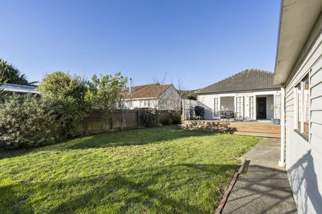 Photo of property in 14 Strand Crescent, Naenae, Lower Hutt, 5011