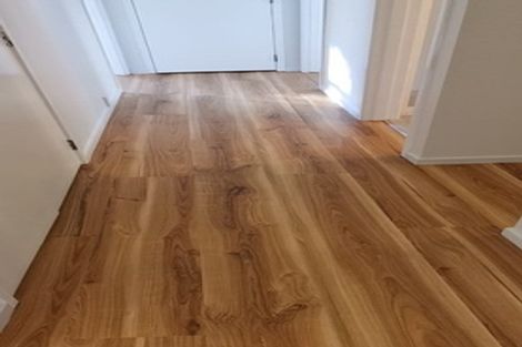 Photo of property in 5 Pavola Grove, Glenfield, Auckland, 0629