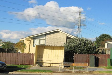 Photo of property in 36 Dissmeyer Drive, Clover Park, Auckland, 2019