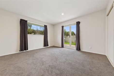 Photo of property in 16a Dunedin Street, Redwood, Christchurch, 8051